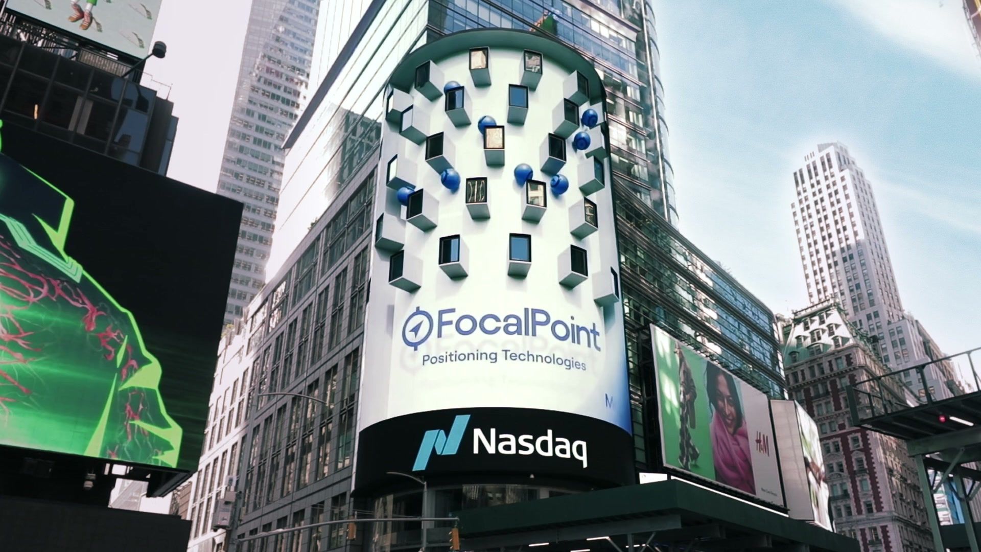 FocalPoint’s anamorphic animation across the cylindrical Nasdaq tower